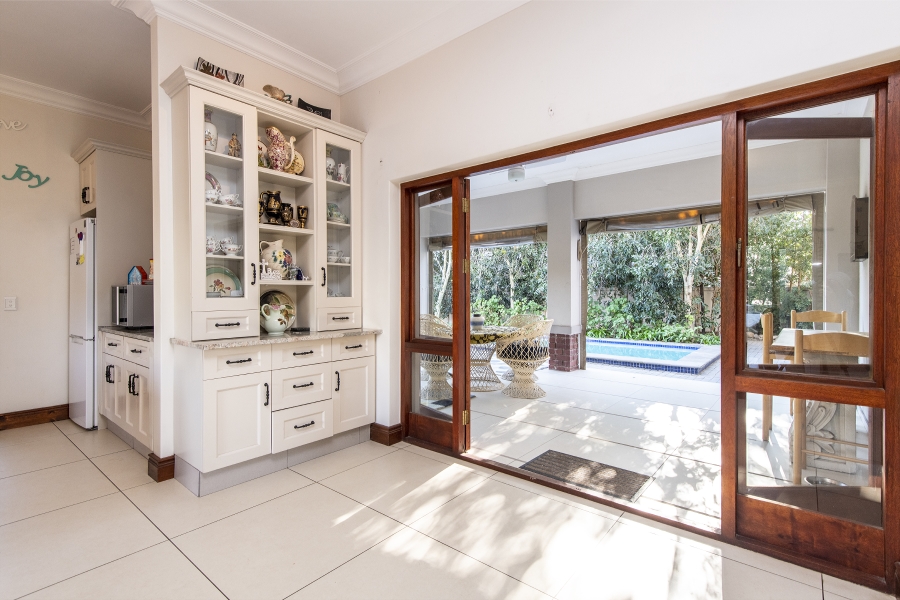 5 Bedroom Property for Sale in Val De Vie Estate Western Cape